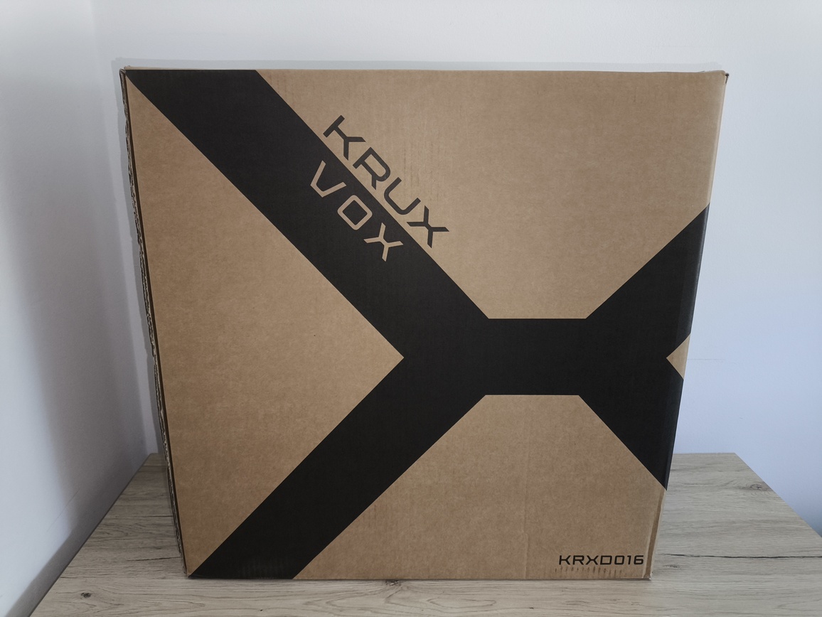 Krux Vox – premierowy test obudowy. Kolejna zwykła konstrukcja?