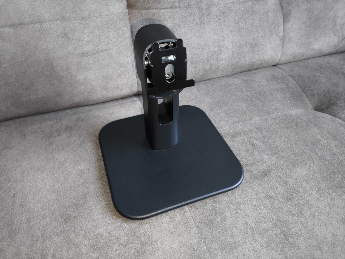 Philips 24E1N1100A - test niezwykle taniego monitora, o bardzo dobrej jakości matrycy. Wiele droższych monitorów może się w tej kwestii uczyć