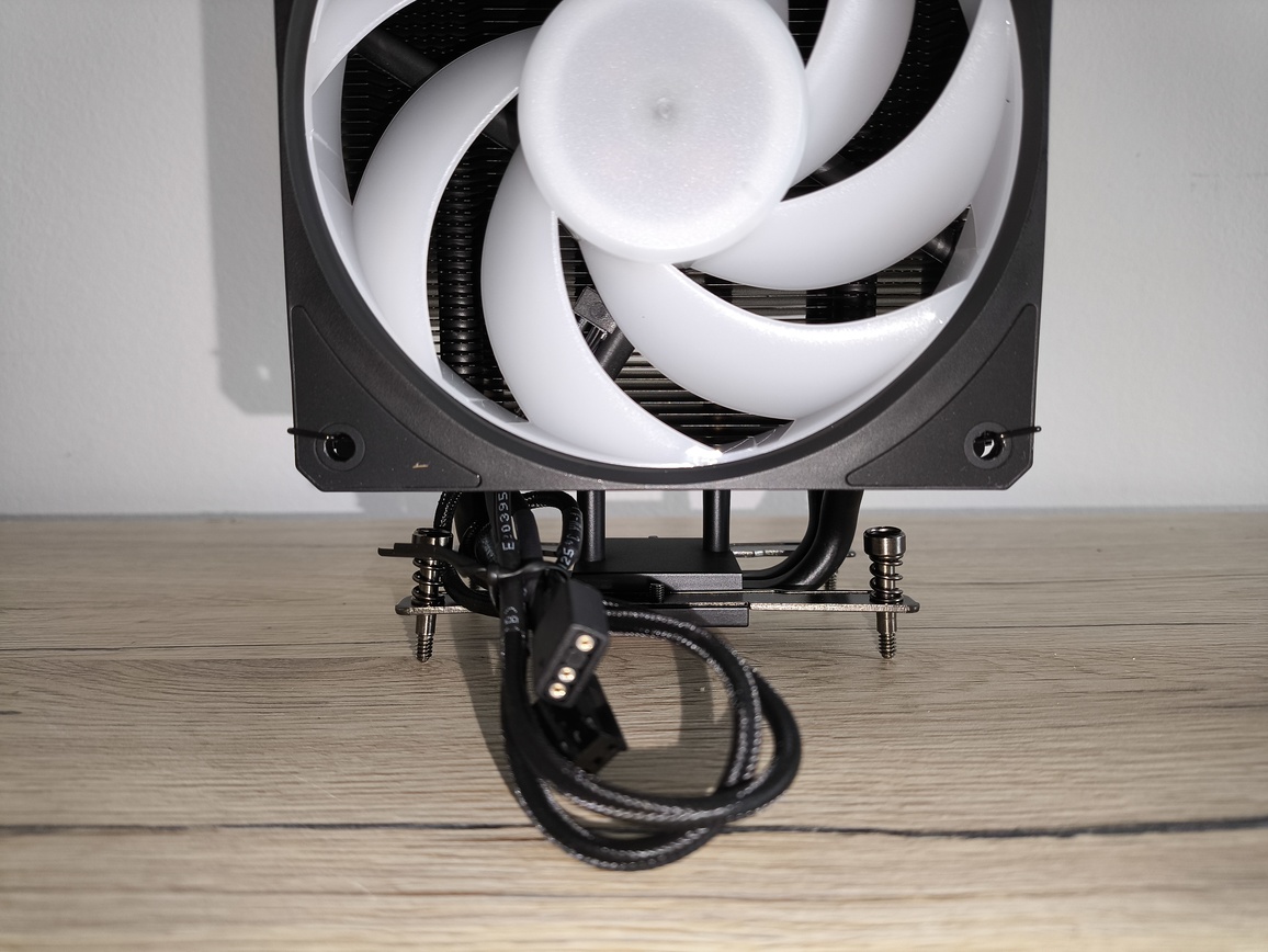 Cooler Master Hyper 212 3DHP Black / ARGB - test na wskroś budżetowego chłodzenia w dwóch wersjach