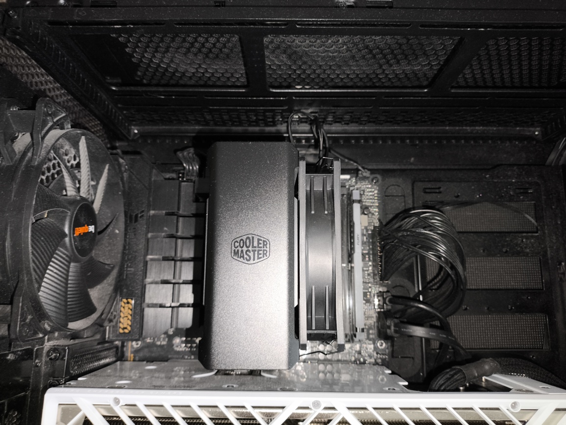 Cooler Master Hyper 212 3DHP Black / ARGB - test na wskroś budżetowego chłodzenia w dwóch wersjach