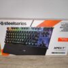 SteelSeries Apex 7 TKL - test. Stara ale wciąż jara. Jednak z kilkoma wadami
