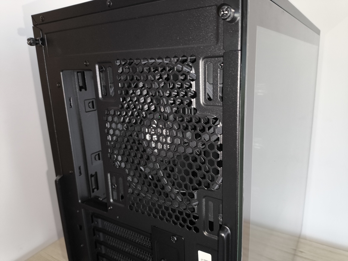 be quiet! Shadow Base 800 FX ARGB black - test obudowy. Choć ma kilka lat na karku, to nadal jest fajna