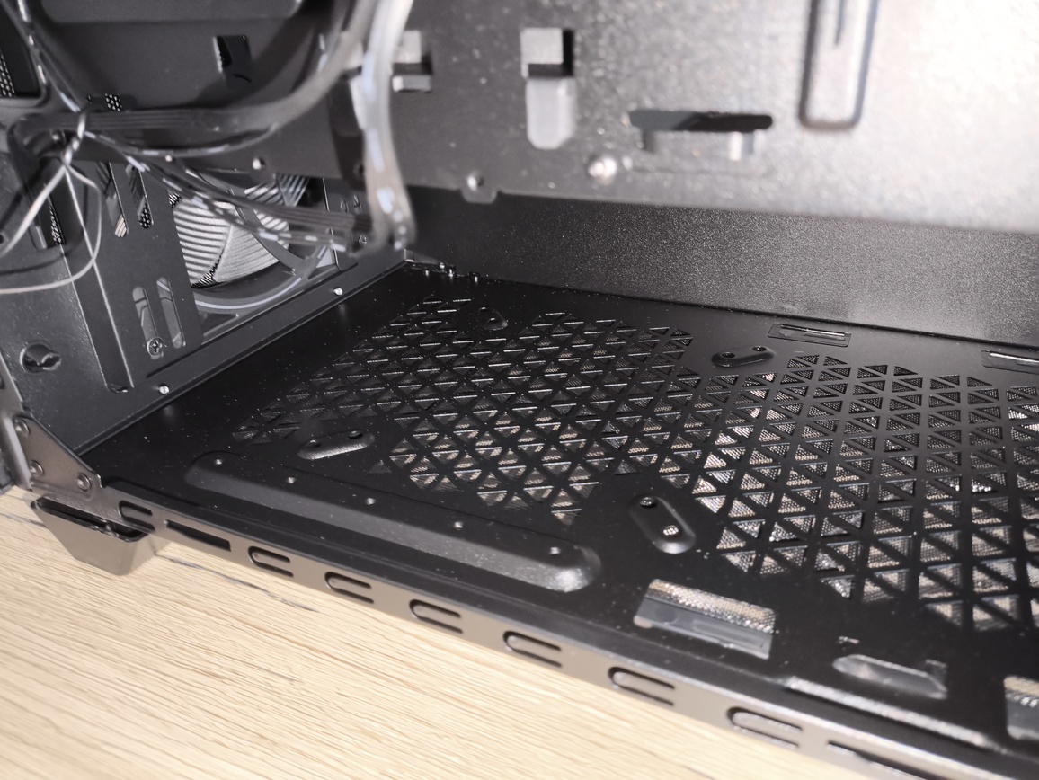 be quiet! Shadow Base 800 FX ARGB black - test obudowy. Choć ma kilka lat na karku, to nadal jest fajna