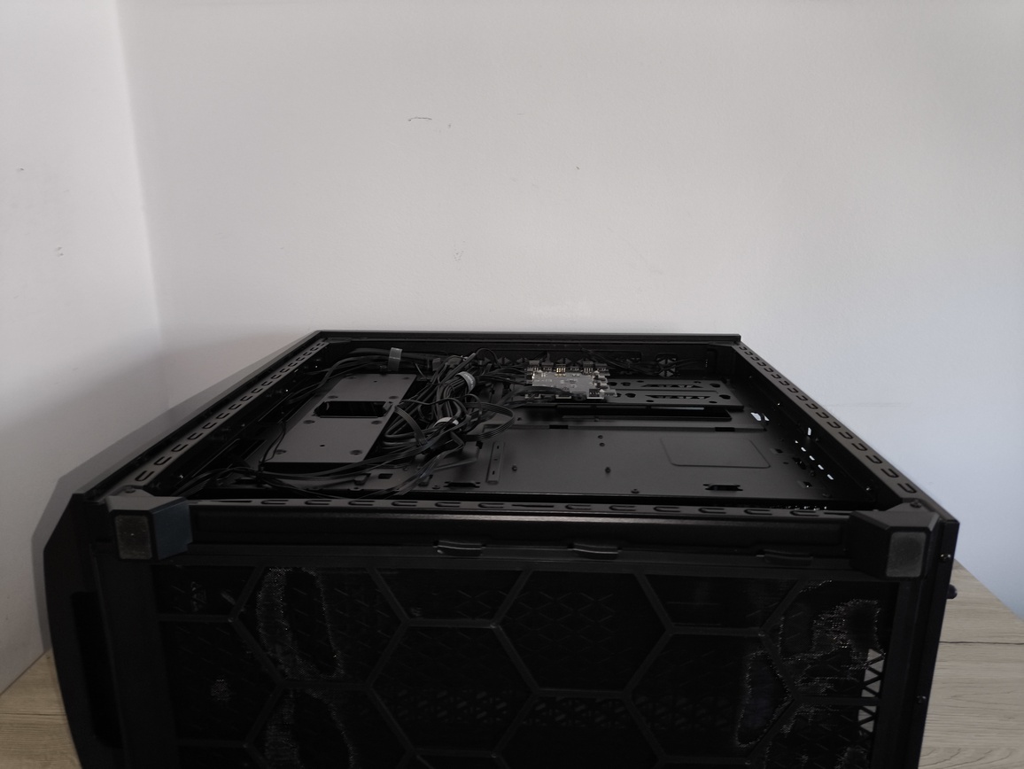 be quiet! Shadow Base 800 FX ARGB black - test obudowy. Choć ma kilka lat na karku, to nadal jest fajna