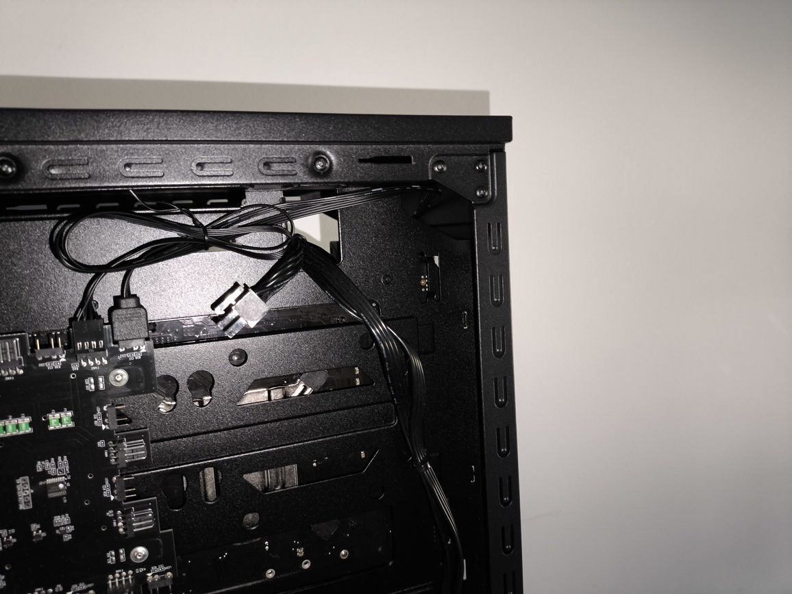 be quiet! Shadow Base 800 FX ARGB black - test obudowy. Choć ma kilka lat na karku, to nadal jest fajna
