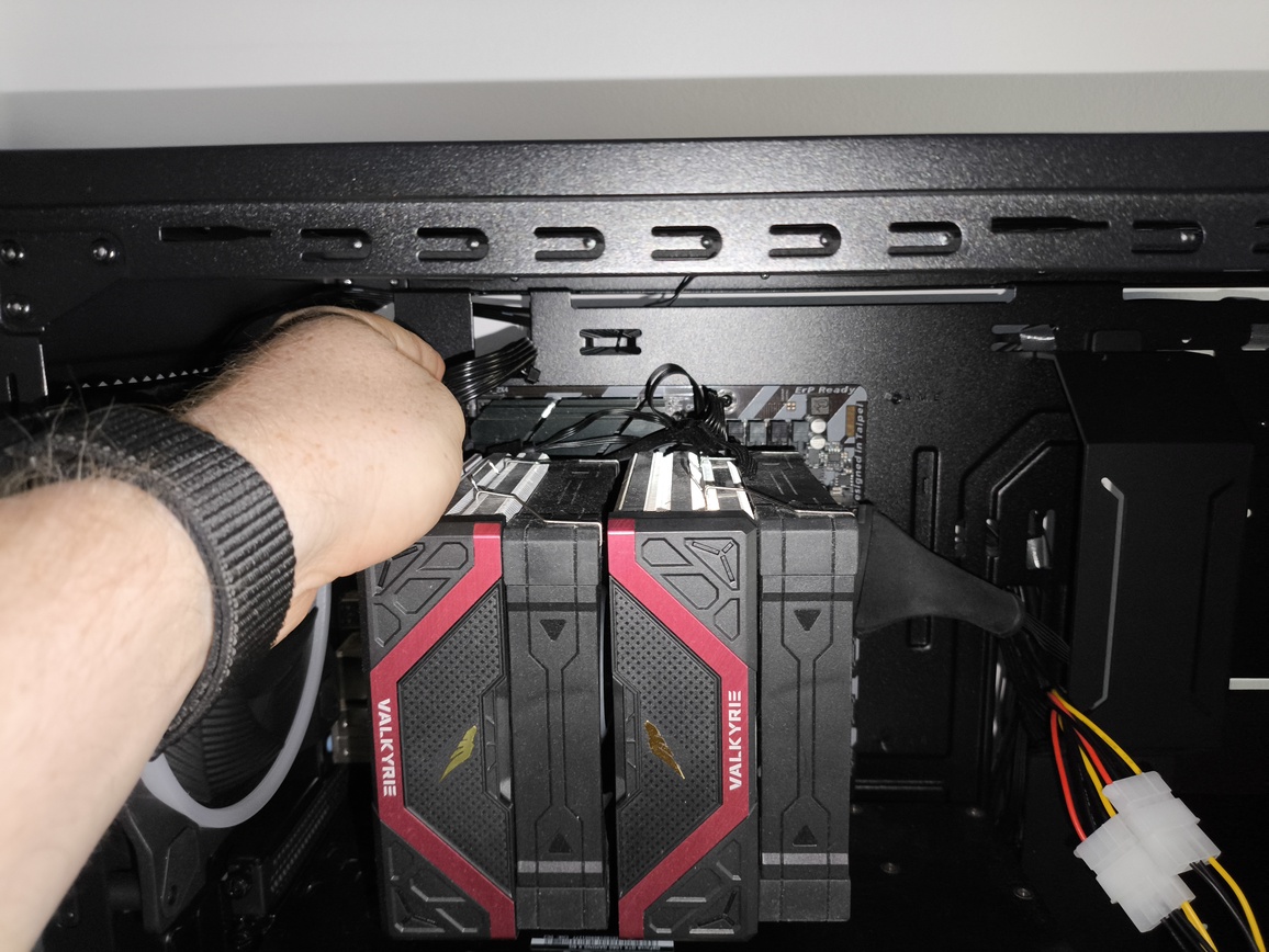 be quiet! Shadow Base 800 FX ARGB black - test obudowy. Choć ma kilka lat na karku, to nadal jest fajna