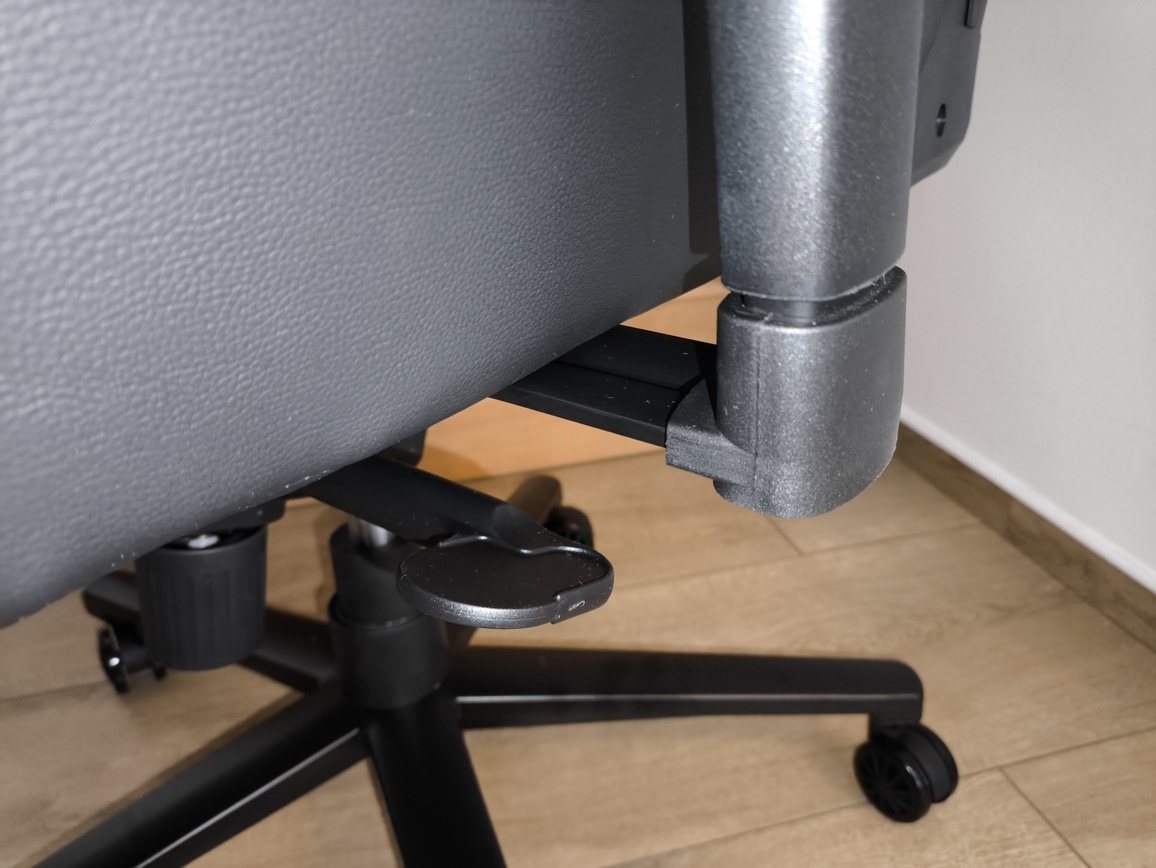 Genesis Nitro 890 G2 - recenzja fotela