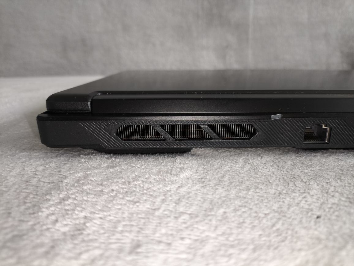 MSI Crosshair 16 HX E14W (Core i7-14650H + RTX 5060 115W) - test laptopa