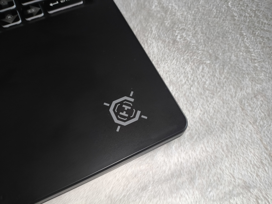 MSI Crosshair 16 HX E14W (Core i7-14650H + RTX 5060 115W) - test laptopa