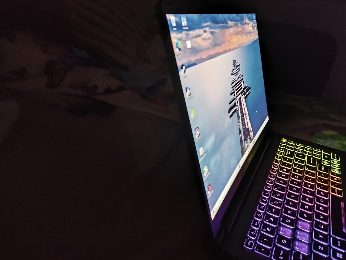 MSI Crosshair 16 HX E14W (Core i7-14650H + RTX 5060 115W) - test laptopa