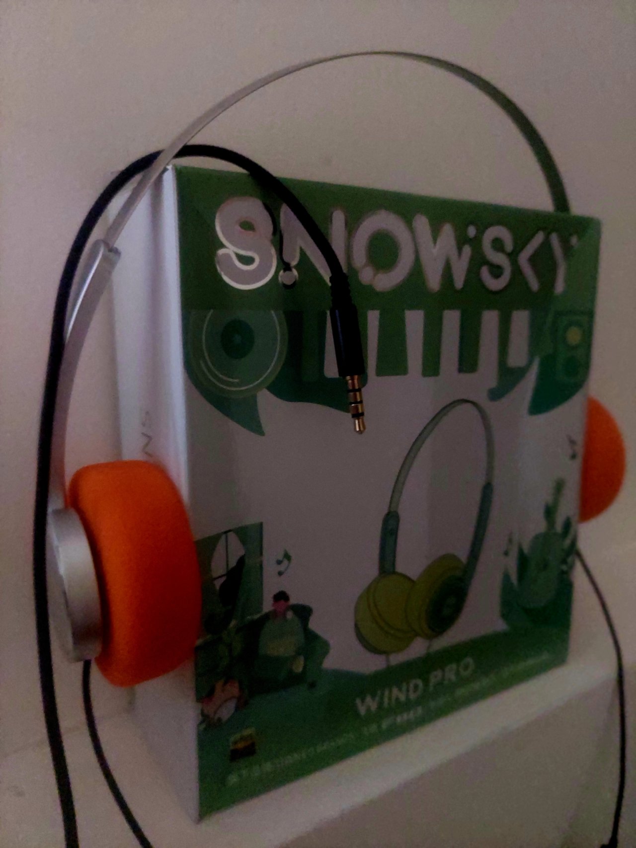 Słuchawki nauszne FiiO SNOWSKY WIND PRO. Retro, lekkie i nieźle brzmią!