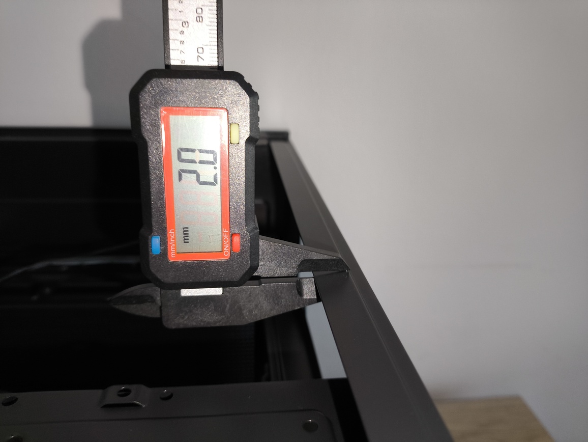 Krux Atron. Test taniej obudowy typu akwarium. Czy warto kupić szklaną obudowę PC?