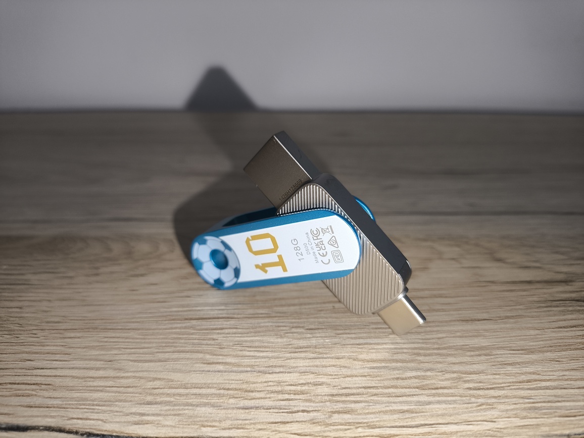 Lexar JumpDrive DualDrive D500 128 GB - szybki test szybkiego na tle innych pendrive'a