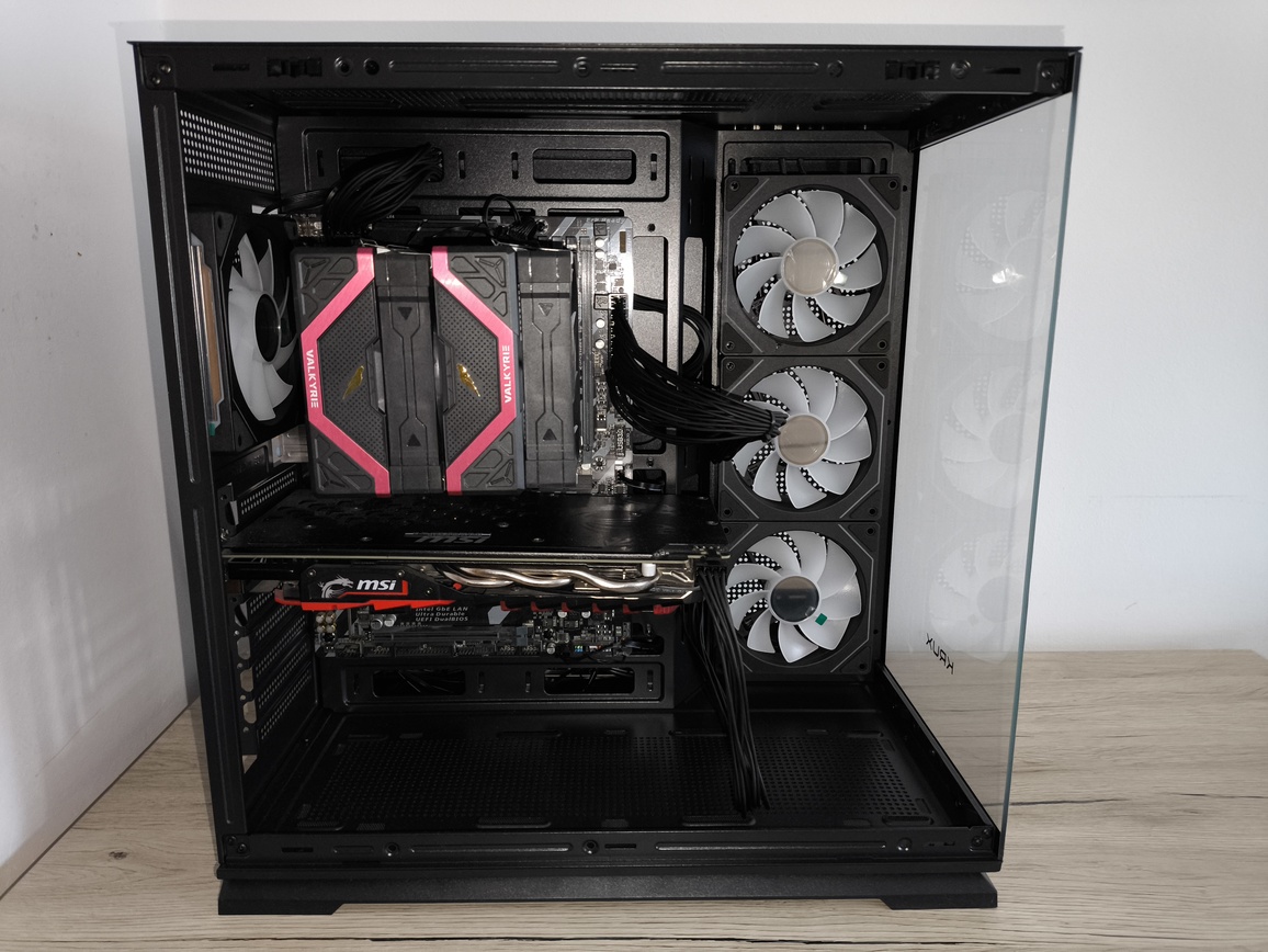 Krux Atron. Test taniej obudowy typu akwarium. Czy warto kupić szklaną obudowę PC?