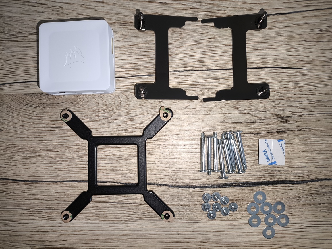 Corsair iCUE LINK TITAN 240 RX LCD - test absurdalnie drogiego chłodzenia AIO jak na rozmiar 240 mm, nawet mimo oferowanych funkcji dodatkowych