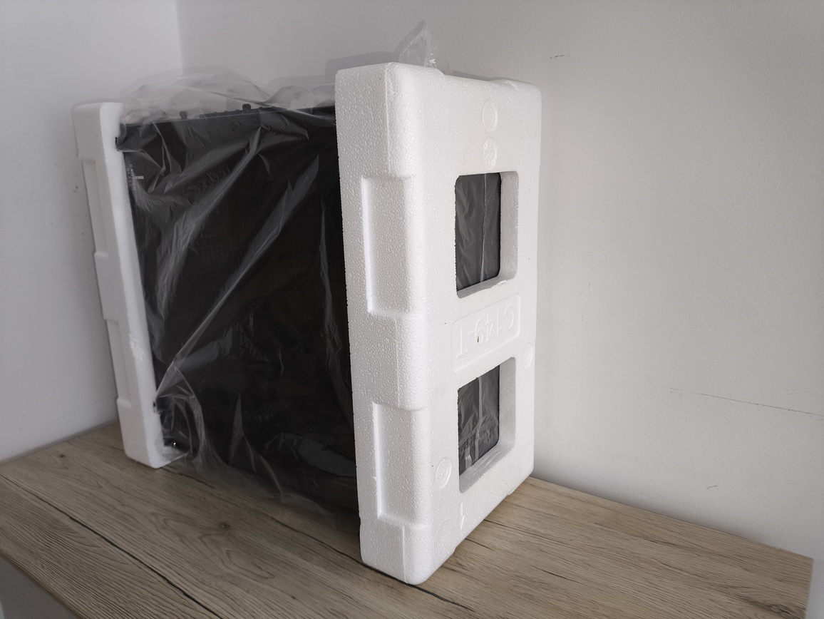 DeepCool Matrexx 55 Mesh V4 C - test obudowy. Dużo miejsca i mocny nacisk na przepływ powietrza, choć sama obudowa jest wybitnie budżetowa