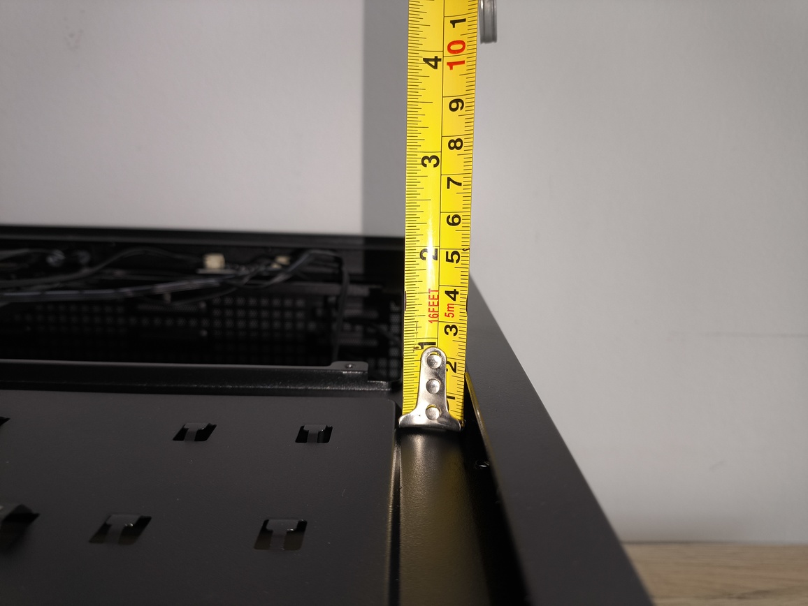 DeepCool Matrexx 55 Mesh V4 C - test obudowy. Dużo miejsca i mocny nacisk na przepływ powietrza, choć sama obudowa jest wybitnie budżetowa