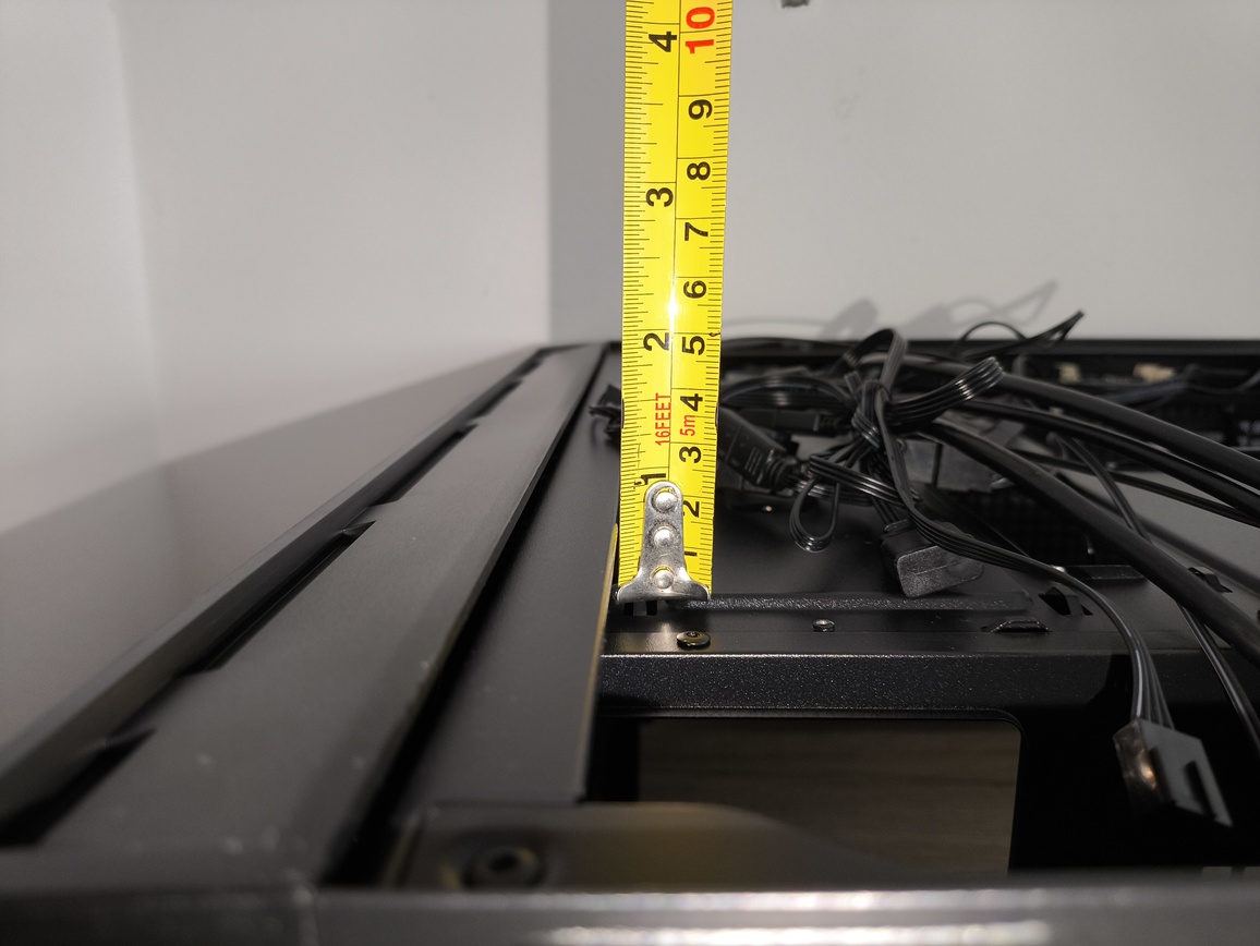 DeepCool Matrexx 55 Mesh V4 C - test obudowy. Dużo miejsca i mocny nacisk na przepływ powietrza, choć sama obudowa jest wybitnie budżetowa