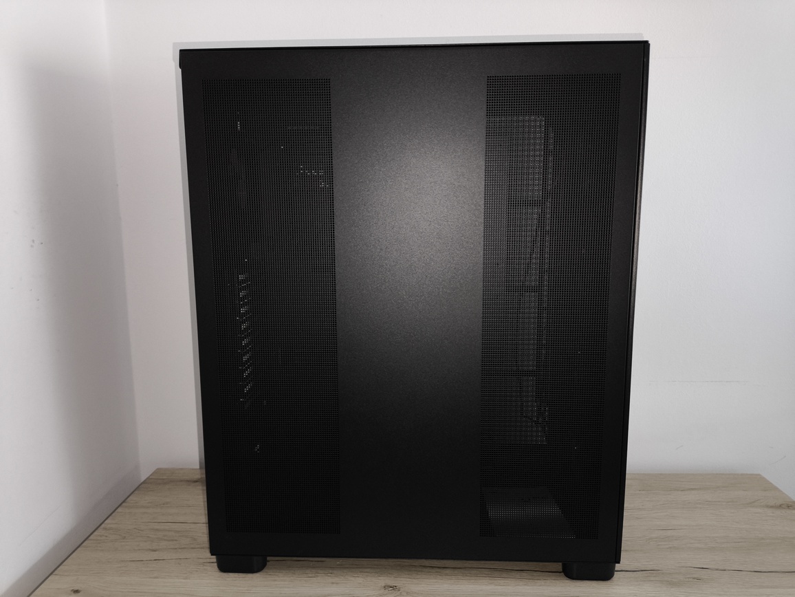 FSP / Fortron U500 - test bardzo minimalistycznej z wyglądu ale też bardzo pojemnej w środku obudowy Full Tower