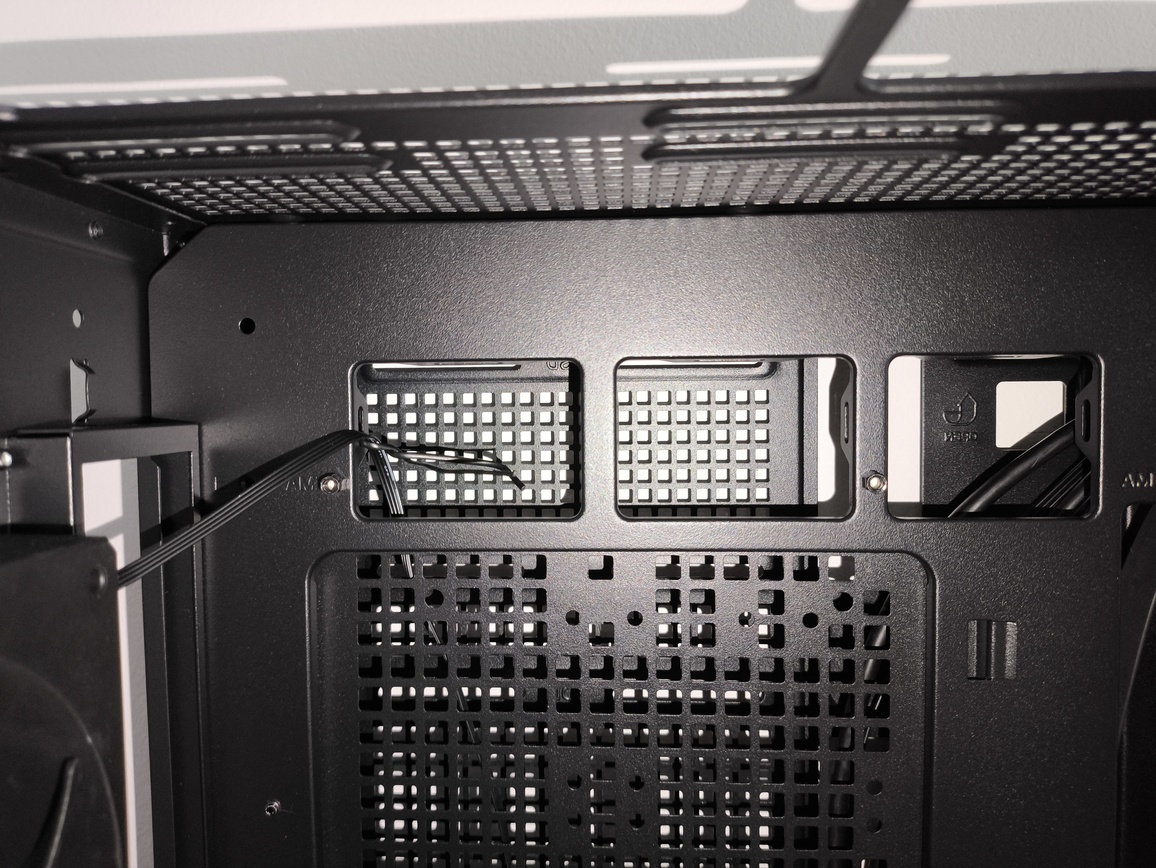 FSP / Fortron U500 - test bardzo minimalistycznej z wyglądu ale też bardzo pojemnej w środku obudowy Full Tower
