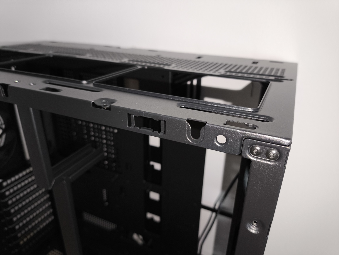 FSP / Fortron U500 - test bardzo minimalistycznej z wyglądu ale też bardzo pojemnej w środku obudowy Full Tower