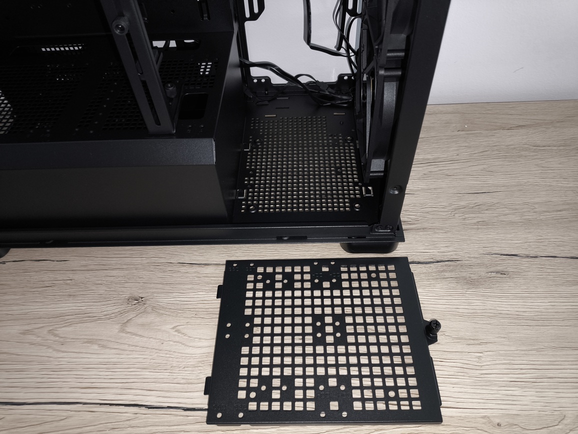 FSP / Fortron U500 - test bardzo minimalistycznej z wyglądu ale też bardzo pojemnej w środku obudowy Full Tower