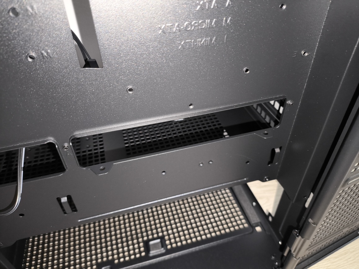 FSP / Fortron U500 - test bardzo minimalistycznej z wyglądu ale też bardzo pojemnej w środku obudowy Full Tower