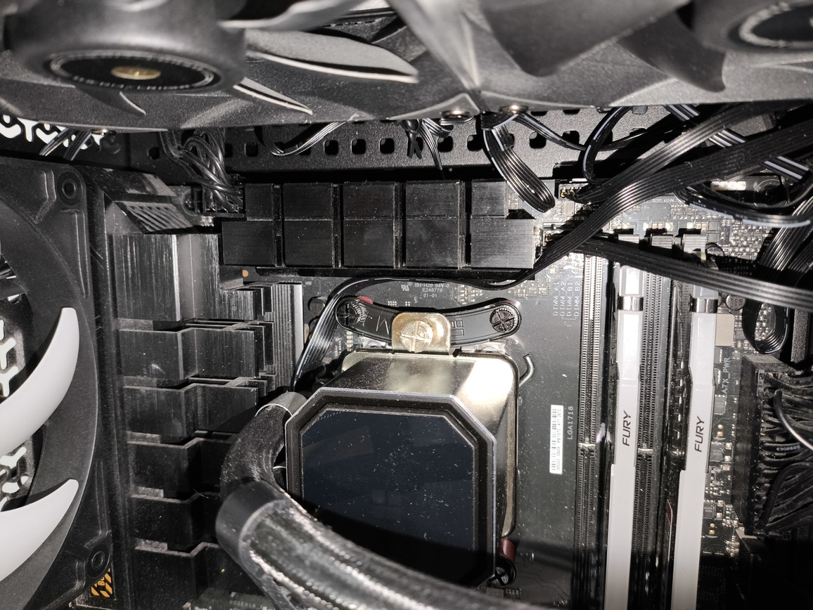 Thermalright Frozen Prism 360 Black - test chłodzenia AiO. Cena zakupu robi tu robotę. Na duży plus
