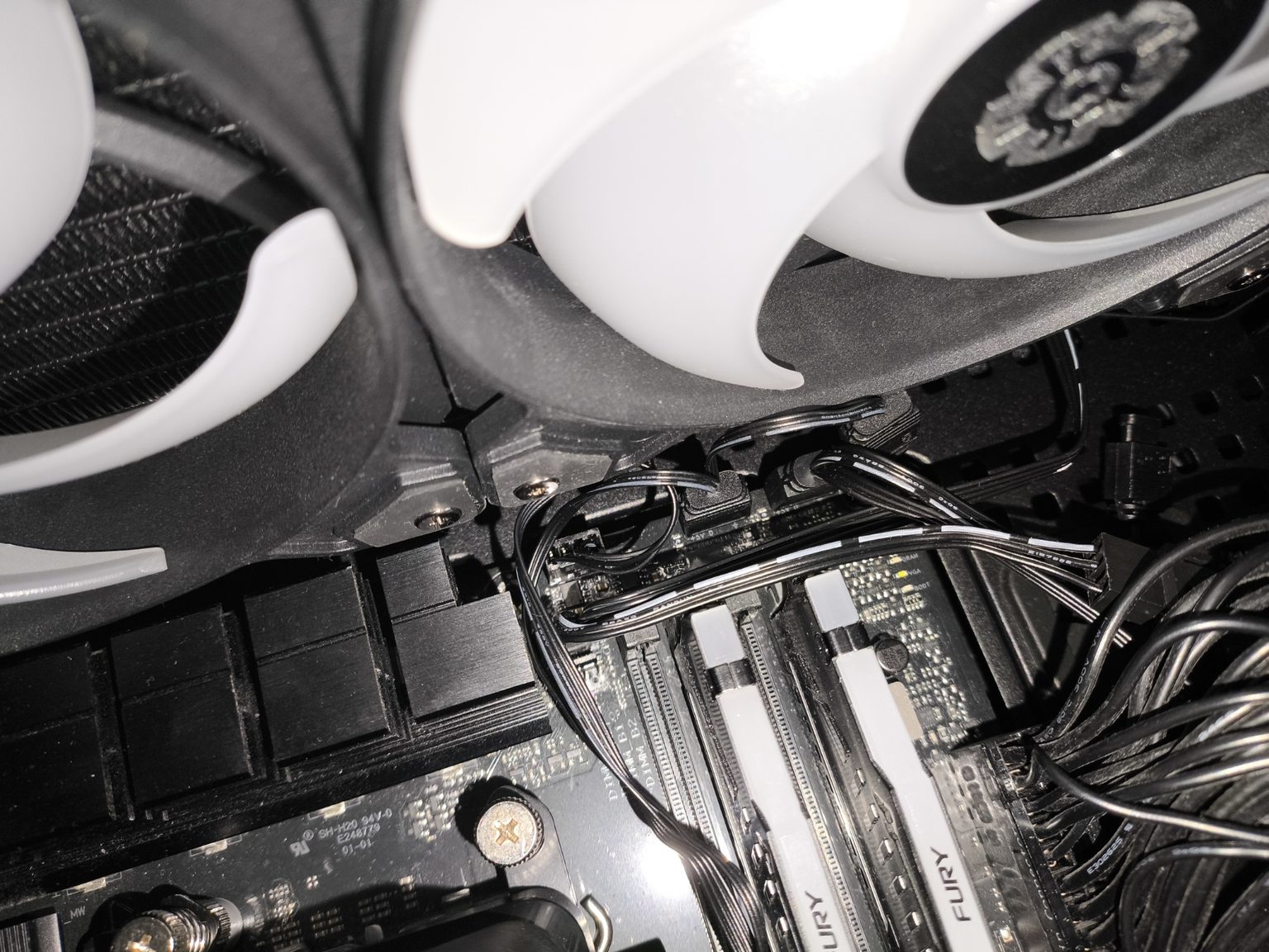 Enermax LIQMAXFLO 420 ARGB - test chłodzenia AiO. Liderem wydajności to on na pewno nie będzie, ale za to kulturą pracy zawstydzi wiele innych chłodzeń AiO