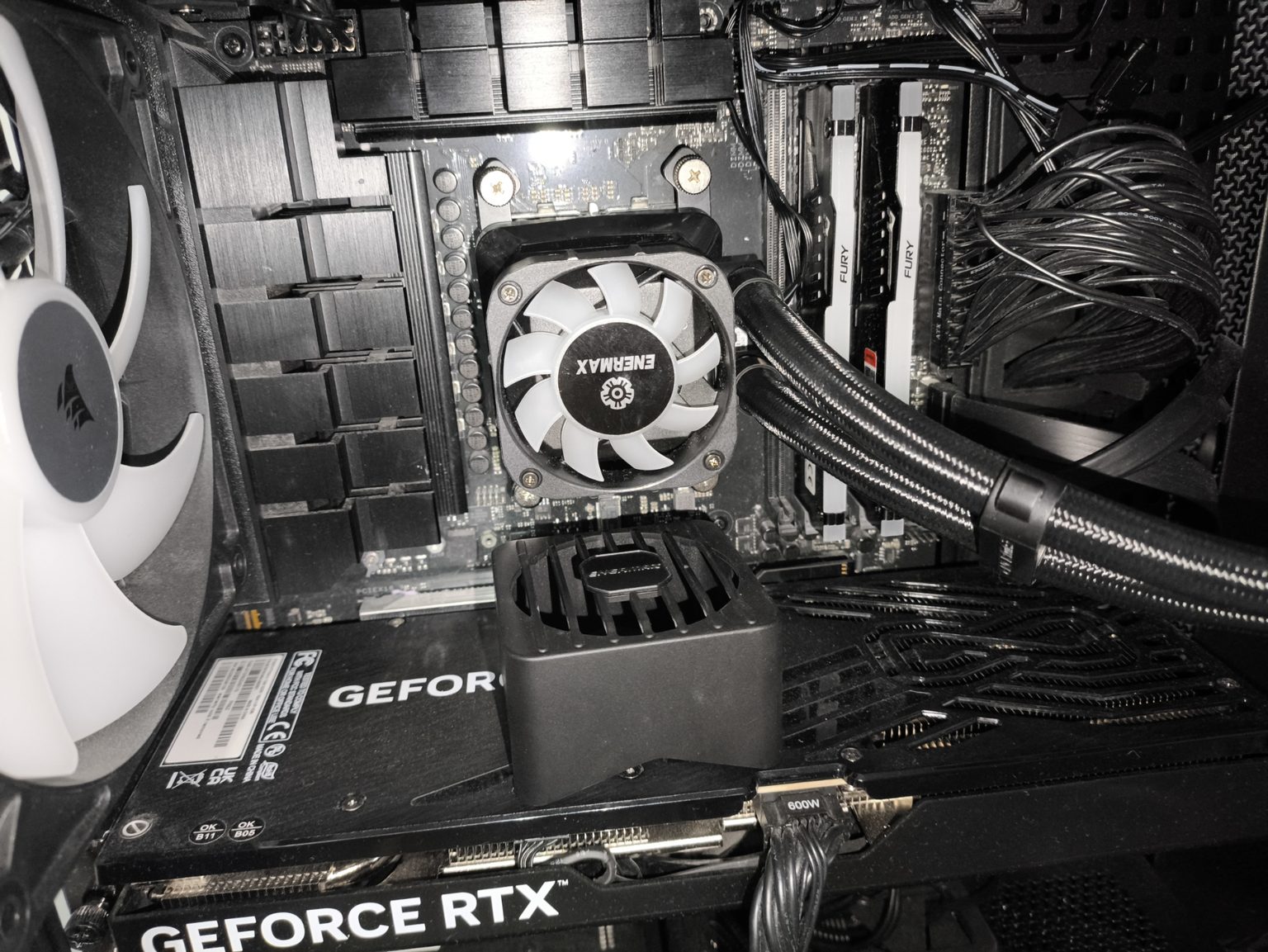 Enermax LIQMAXFLO 420 ARGB - test chłodzenia AiO. Liderem wydajności to on na pewno nie będzie, ale za to kulturą pracy zawstydzi wiele innych chłodzeń AiO